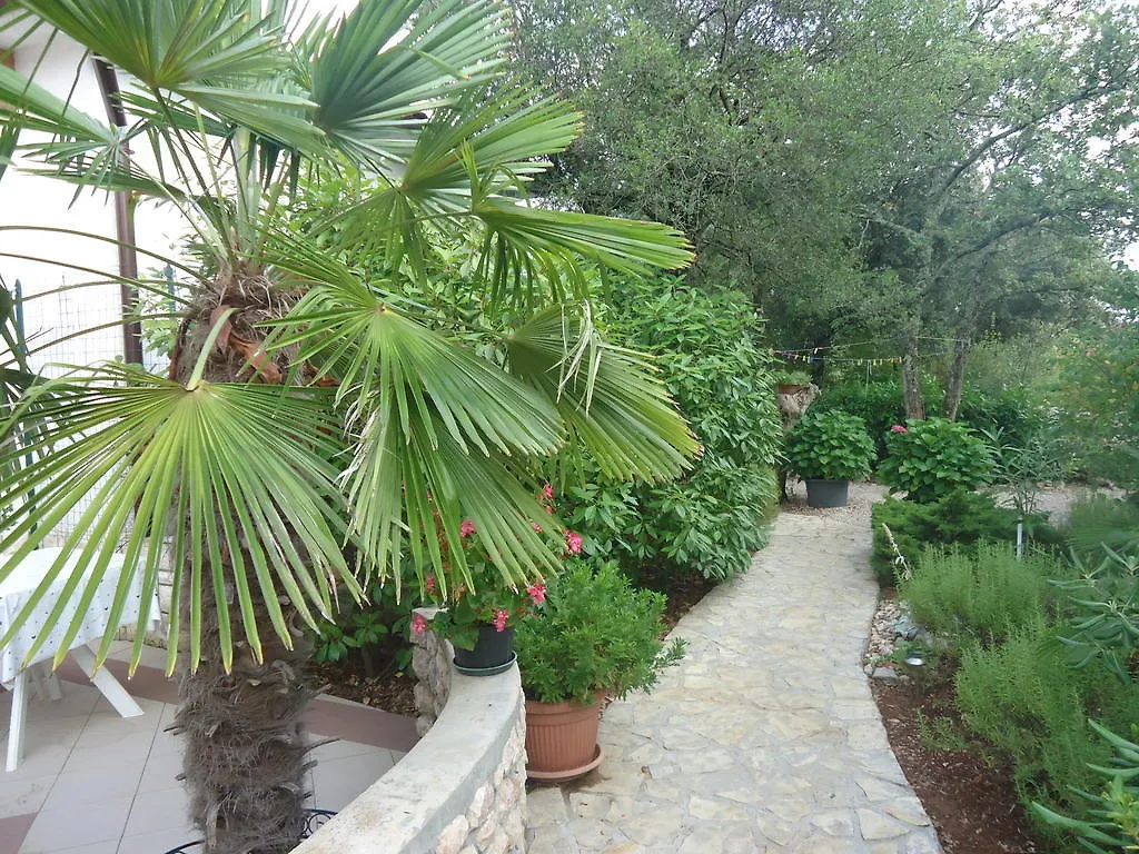 Apartments Barbara Skrbcici  Pinezici (Krk)