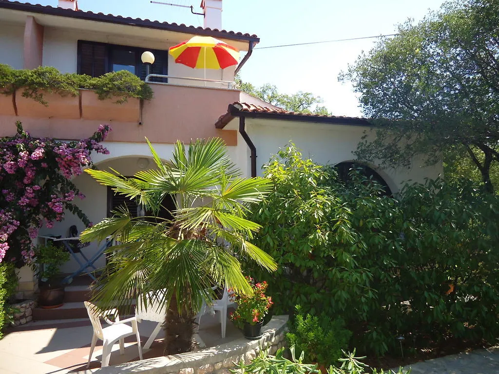 Apartments Barbara Skrbcici Pinezici (Krk)